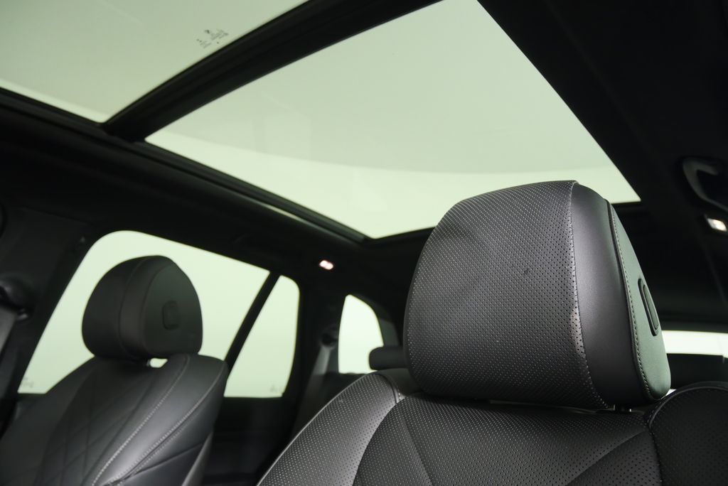Thumbnail: 2023 BMW X5 - 12