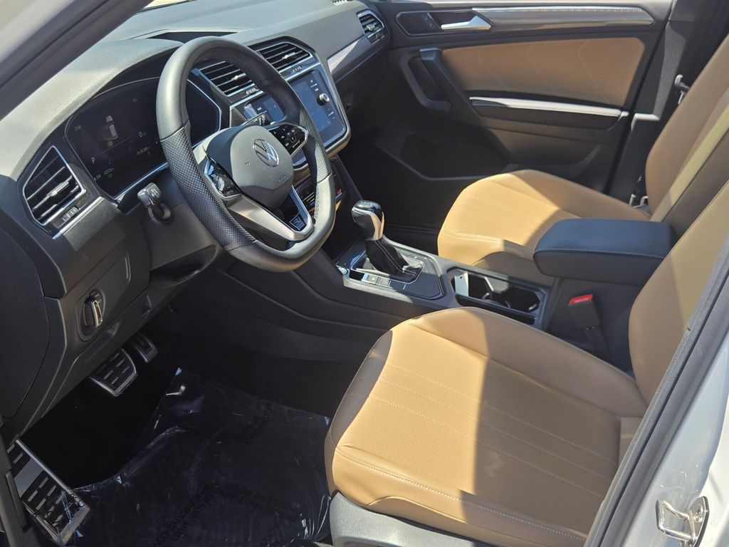 2023 Volkswagen Tiguan - $22,000