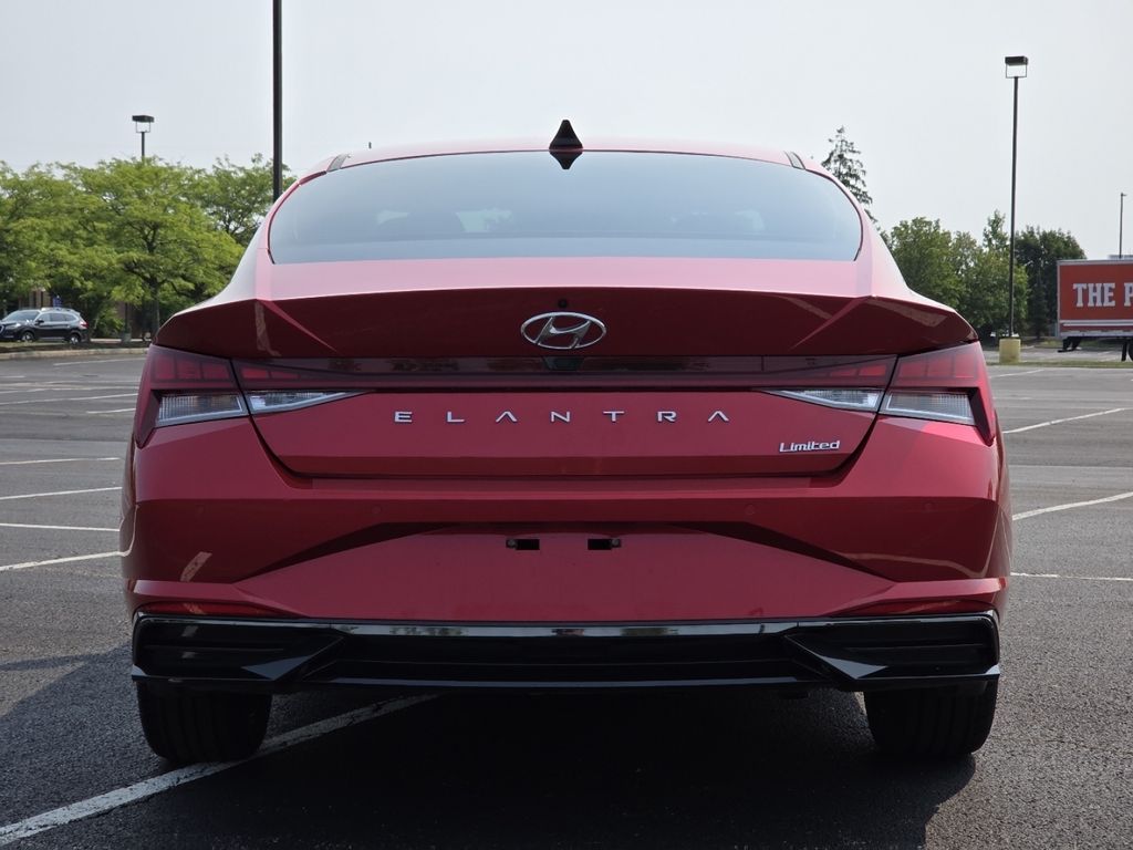 Used 2022 Red Hyundai Limited image 23
