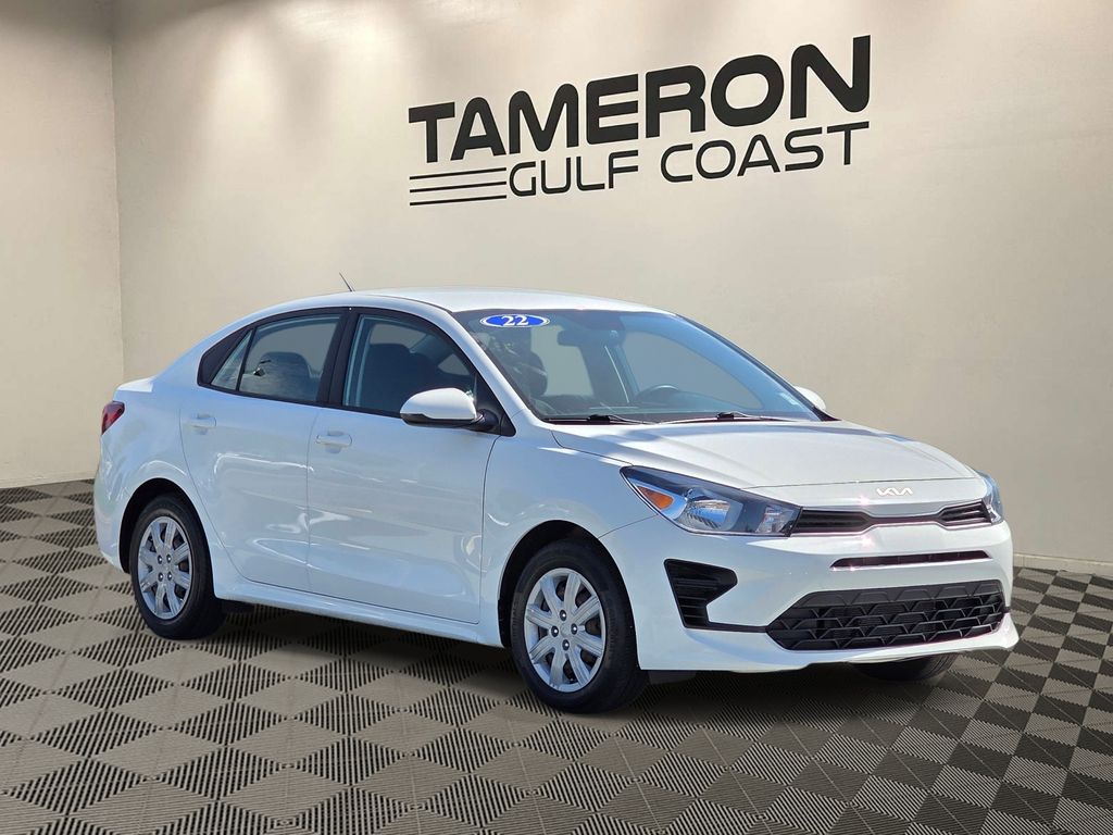 Clear White 2022 Kia Rio Sedan Front-Wheel Drive Continuously Variable Transmission