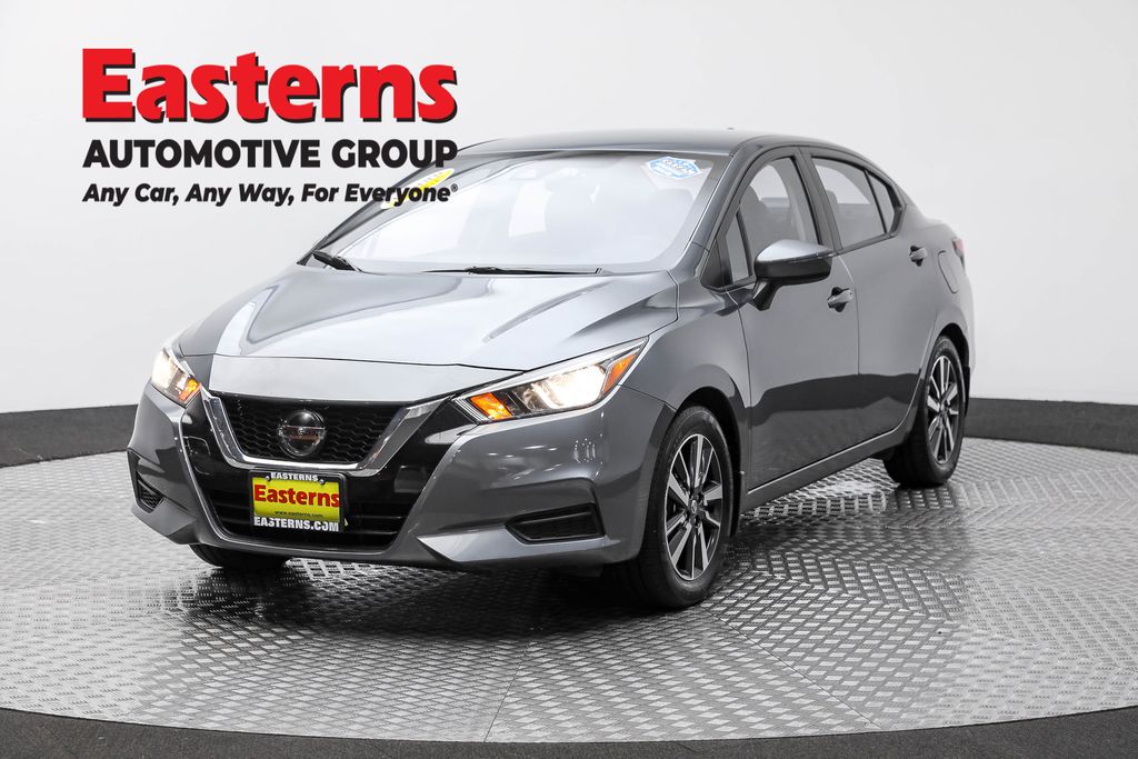 2021 Nissan Versa Sedan SV's photo