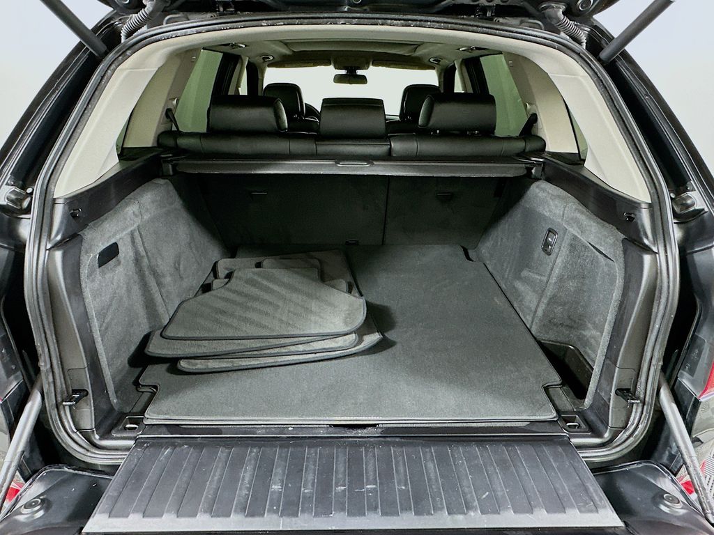 Thumbnail: 2012 BMW X5 - 26