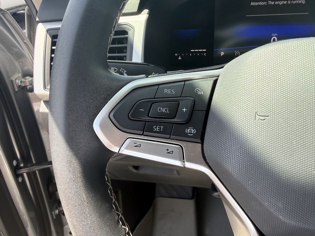 2023 Volkswagen Atlas 2.0T SE Silver at Cook Ford