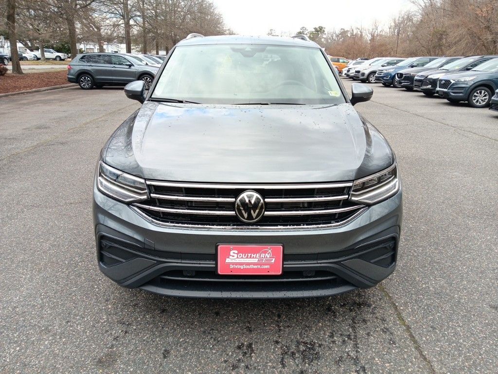 2024 Volkswagen Tiguan 2.0T SE 8