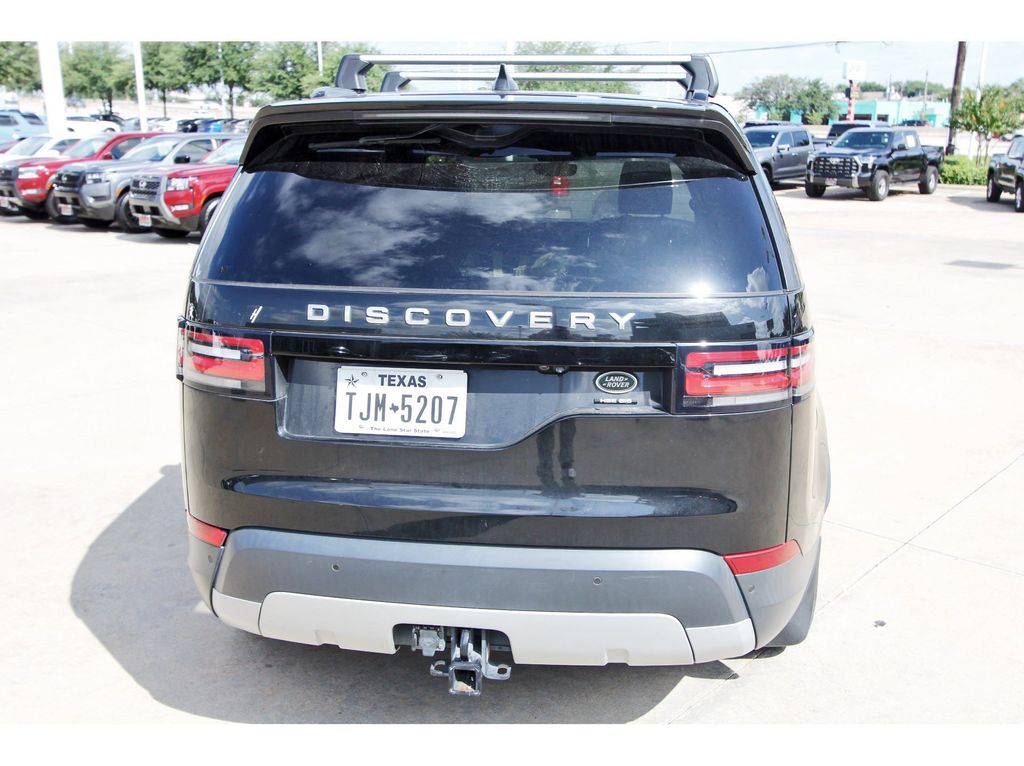2018 Land Rover Discovery HSE Luxury Black at Ultimate Motorsports
