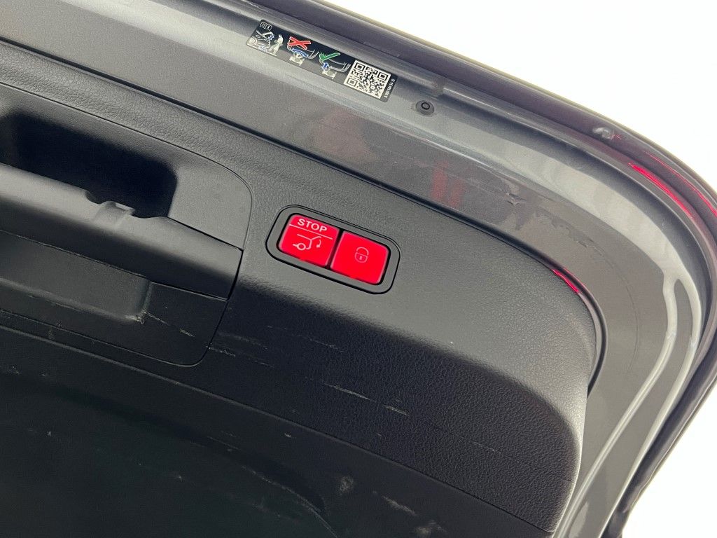 Thumbnail: 2023 Mercedes-Benz GLE - 11