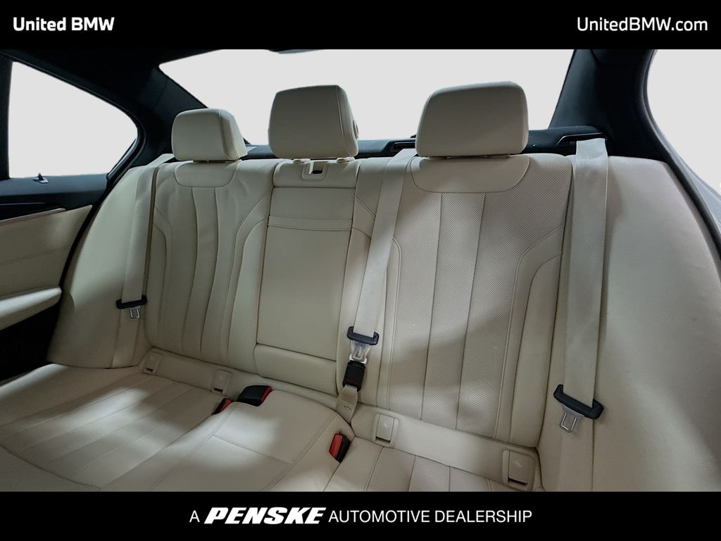 Thumbnail: 2022 BMW 5 Series - 13