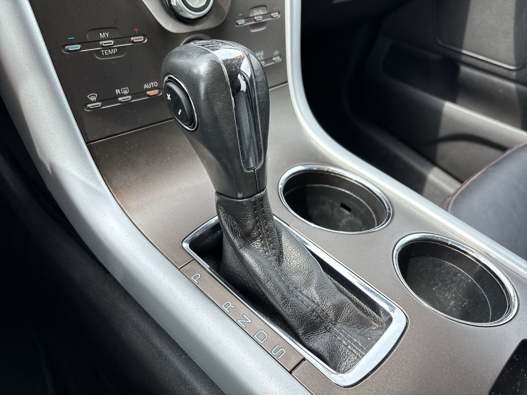 2013 Ford Edge SEL photo