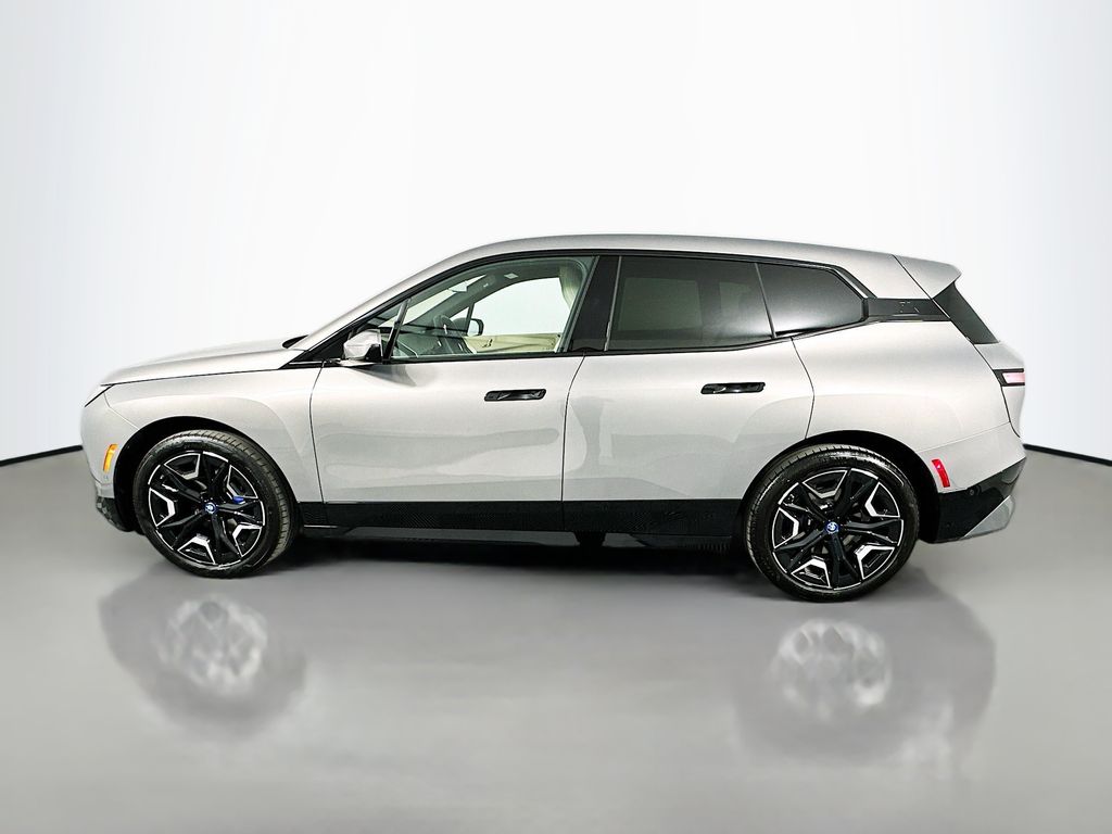 Thumbnail: 2024 BMW iX - 8