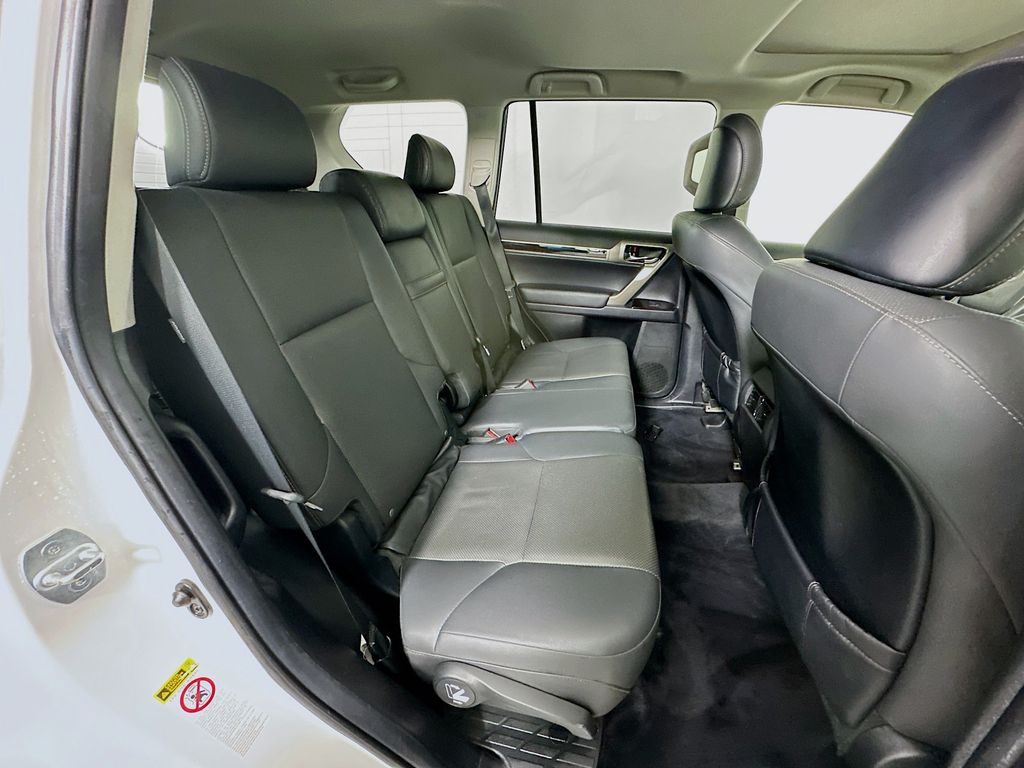 Thumbnail: 2014 Lexus GX - 27