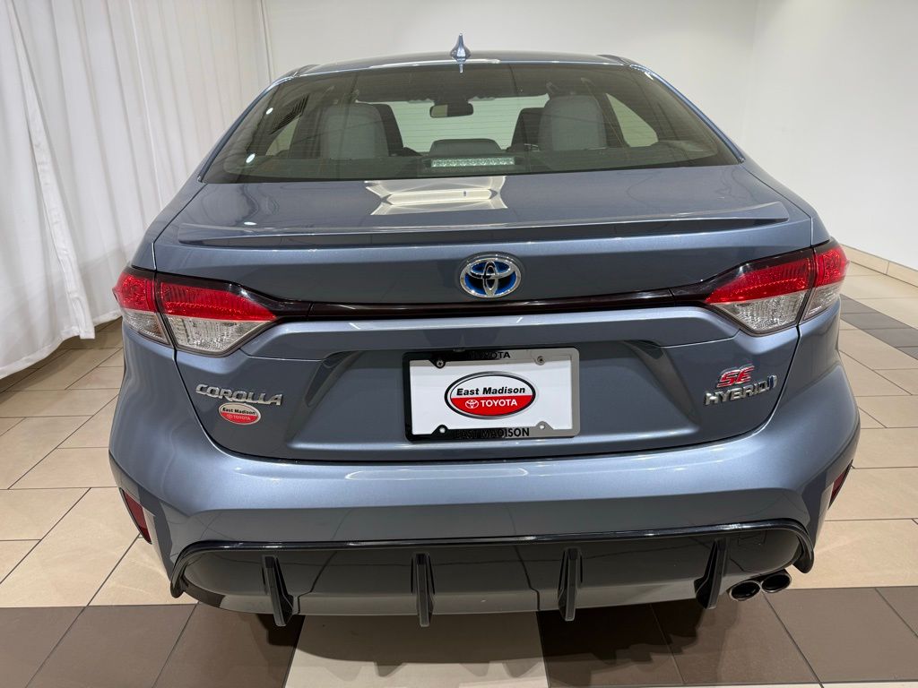 Thumbnail: 2024 Toyota Corolla - 4
