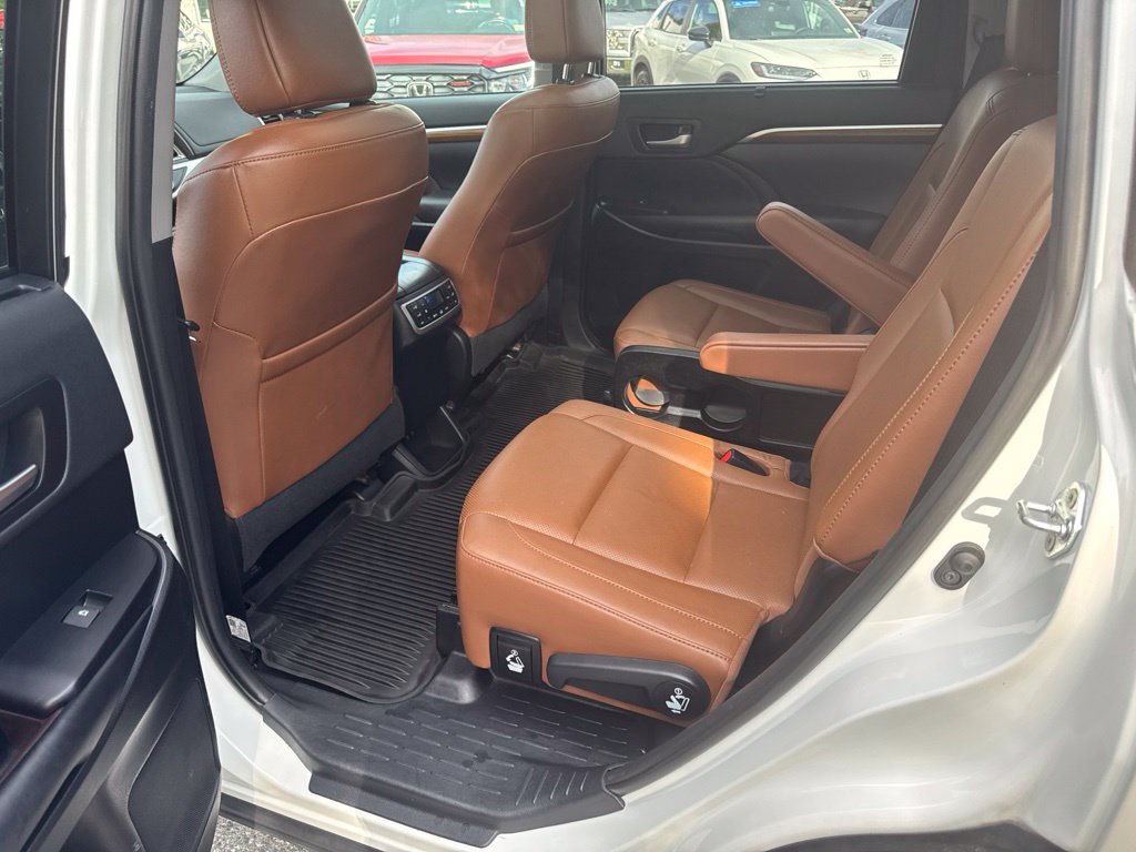 Used 2019 Toyota Highlander SUV