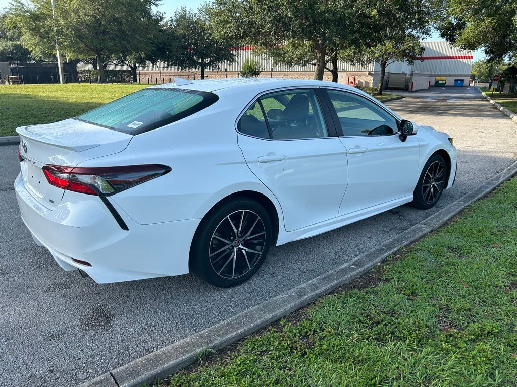 2021 Toyota Camry SE 5
