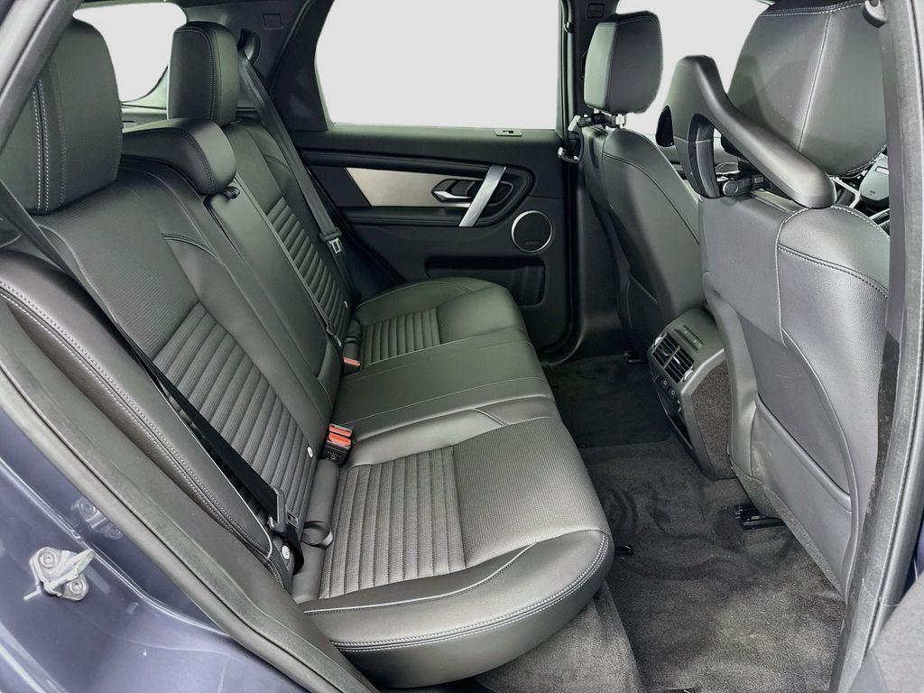 Thumbnail: 2026 Land Rover Discovery Sport - 21