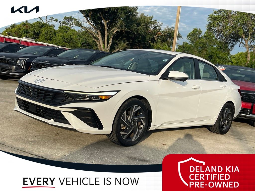 Used 2024 Hyundai Elantra Sedan