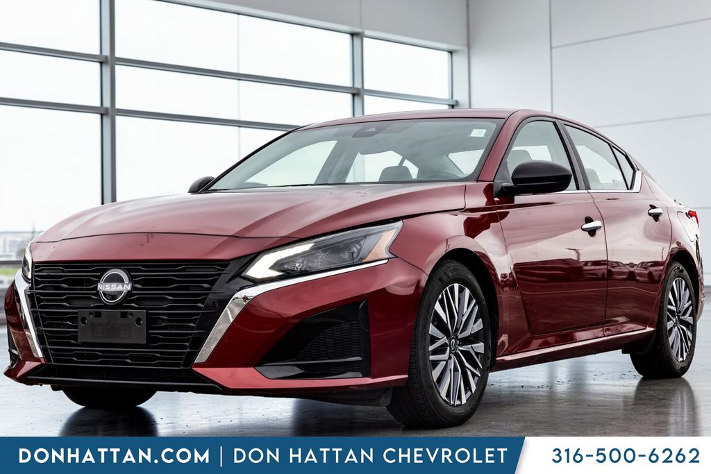 2025 Nissan Altima 2.5 SV FWD