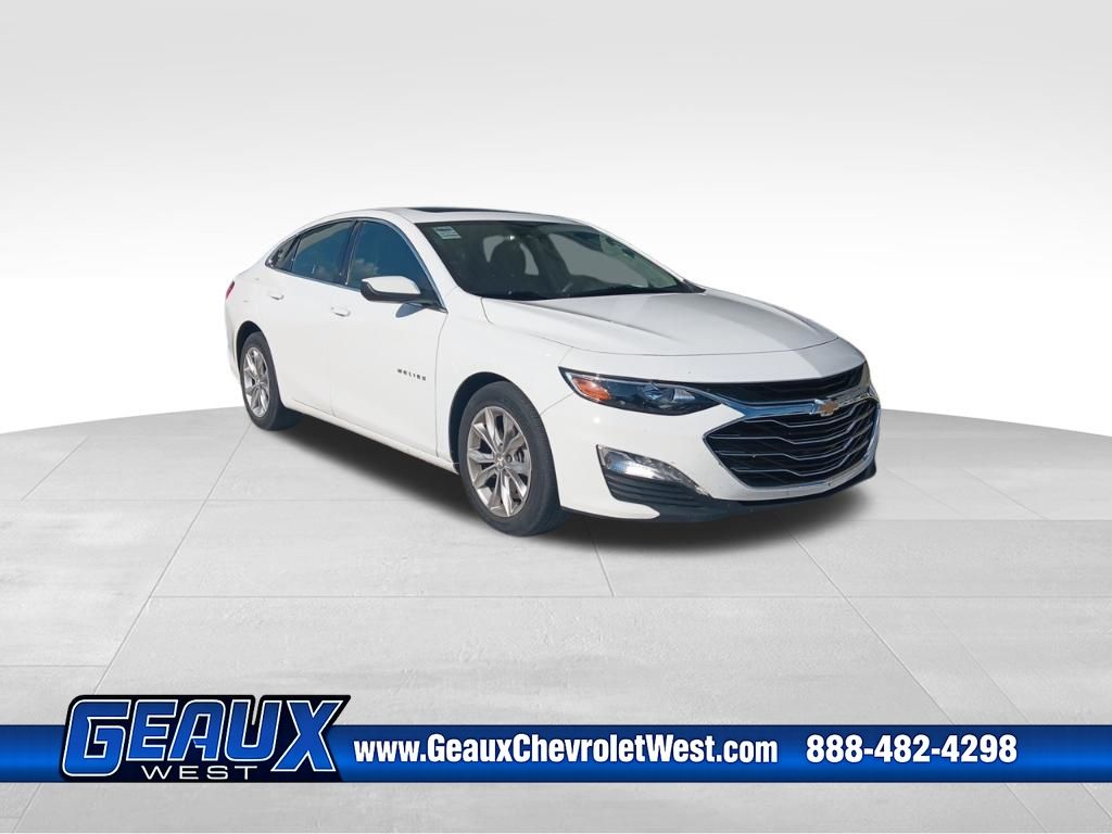 Summit White 2024 Chevrolet Malibu LT with 1LT FWD Sedan Front-Wheel Drive Continuously Variable Transmission