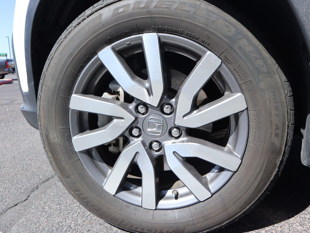 Thumbnail: 2019 Honda Pilot - 18