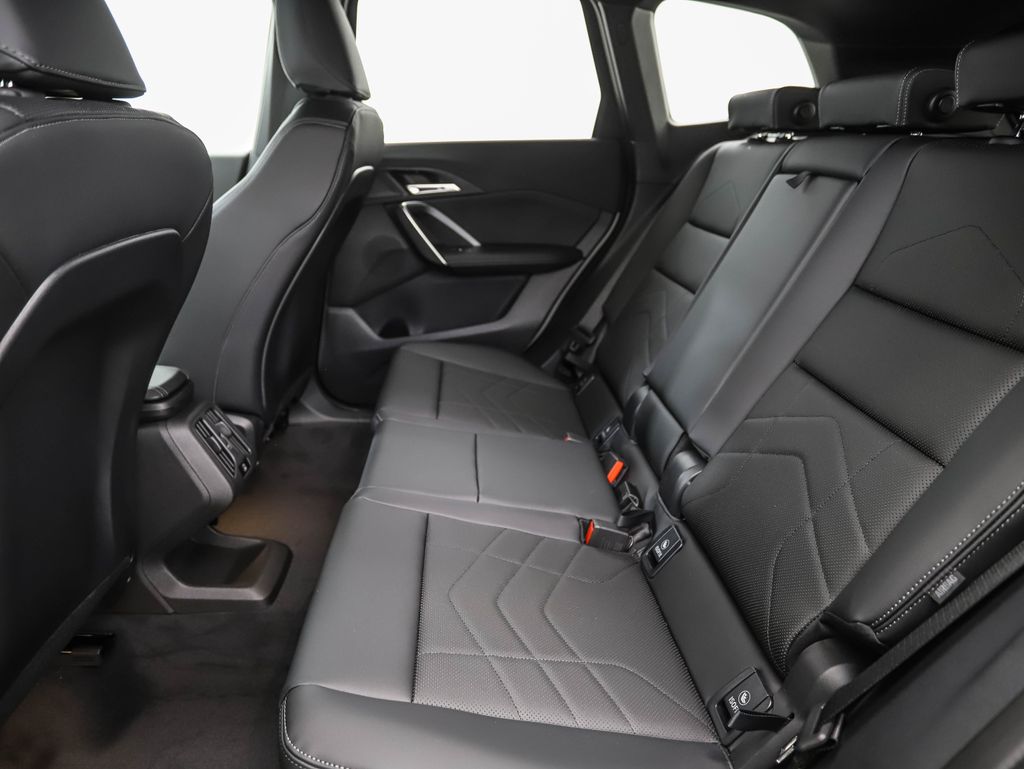 Thumbnail: 2026 BMW X1 - 22