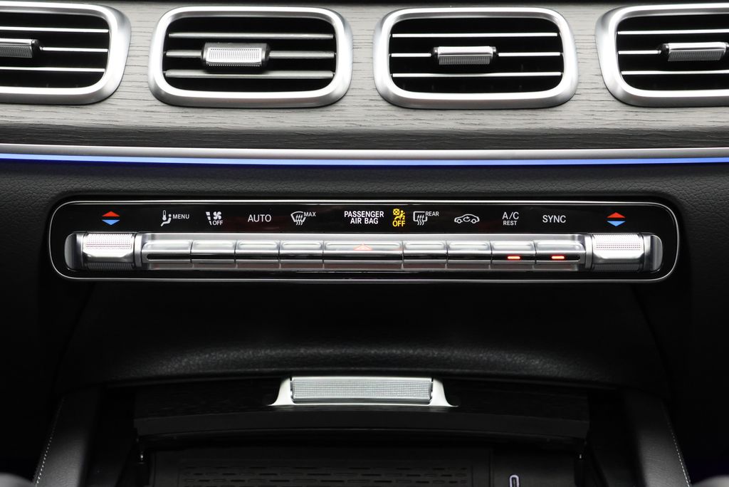 Thumbnail: 2026 Mercedes-Benz GLE - 25