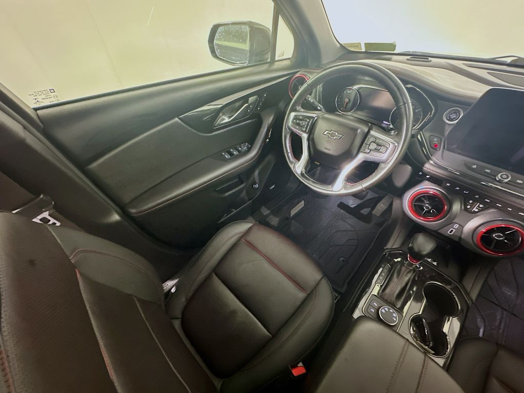 Used 2023 Black Chevrolet RS image 9