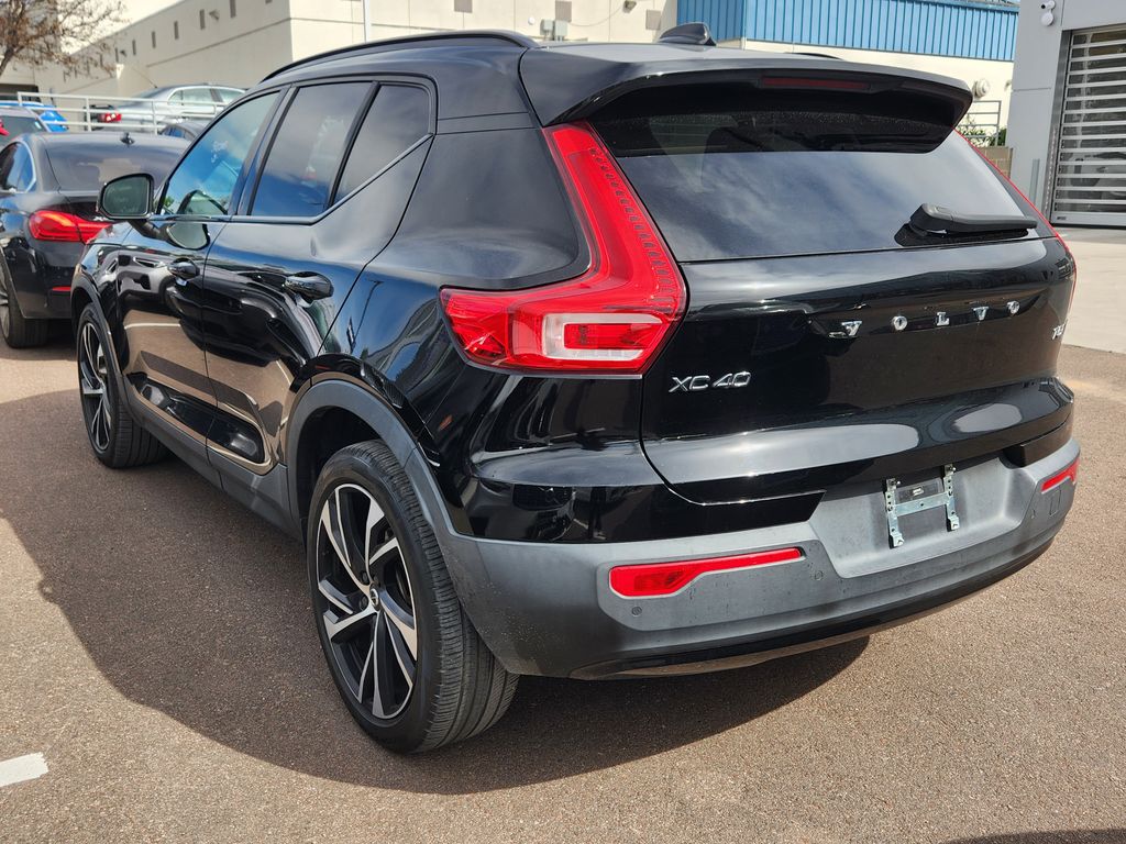 2021 Volvo XC40 R-Design - Photo 7