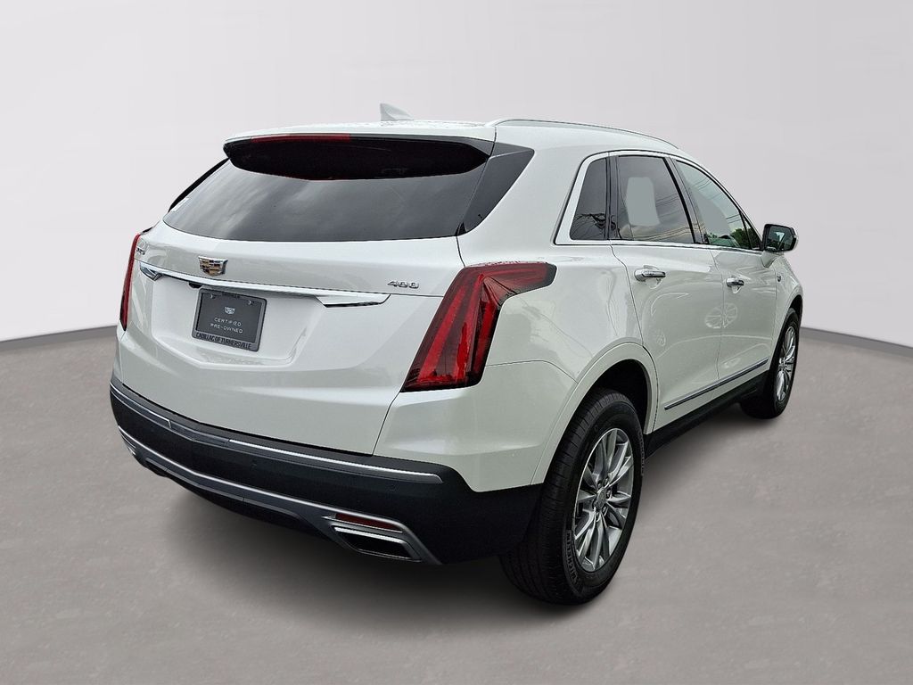 Thumbnail: 2022 Cadillac XT5 - 6