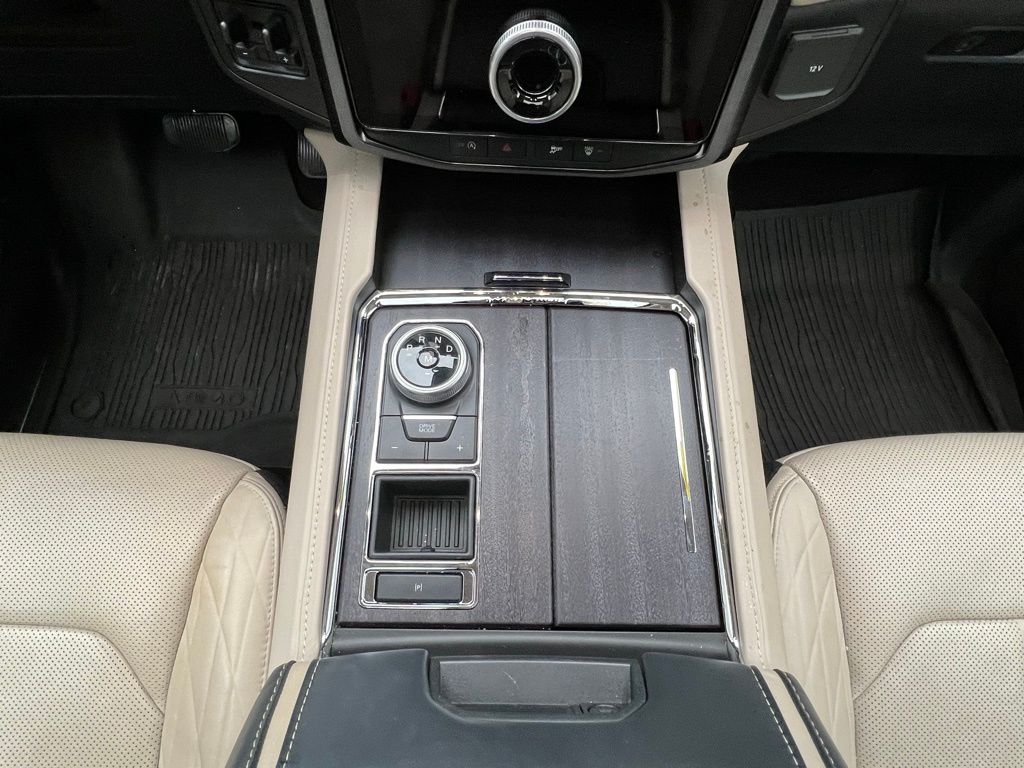 Thumbnail: 2023 Ford Expedition - 12