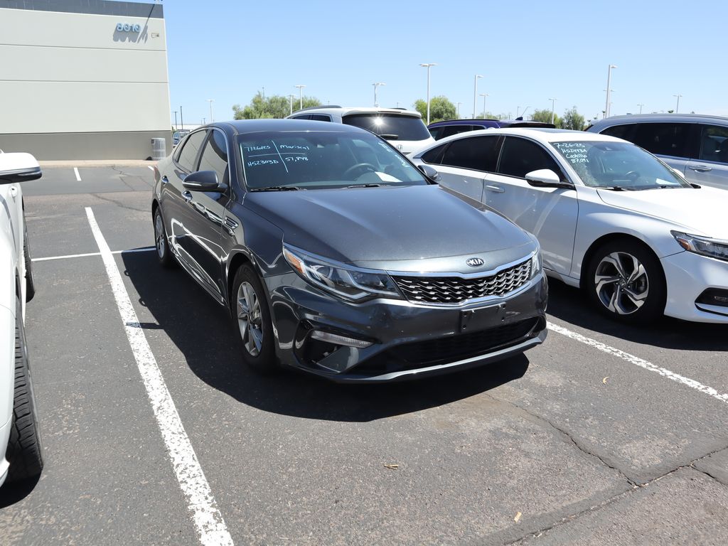 Thumbnail: 2019 Kia Optima - 3