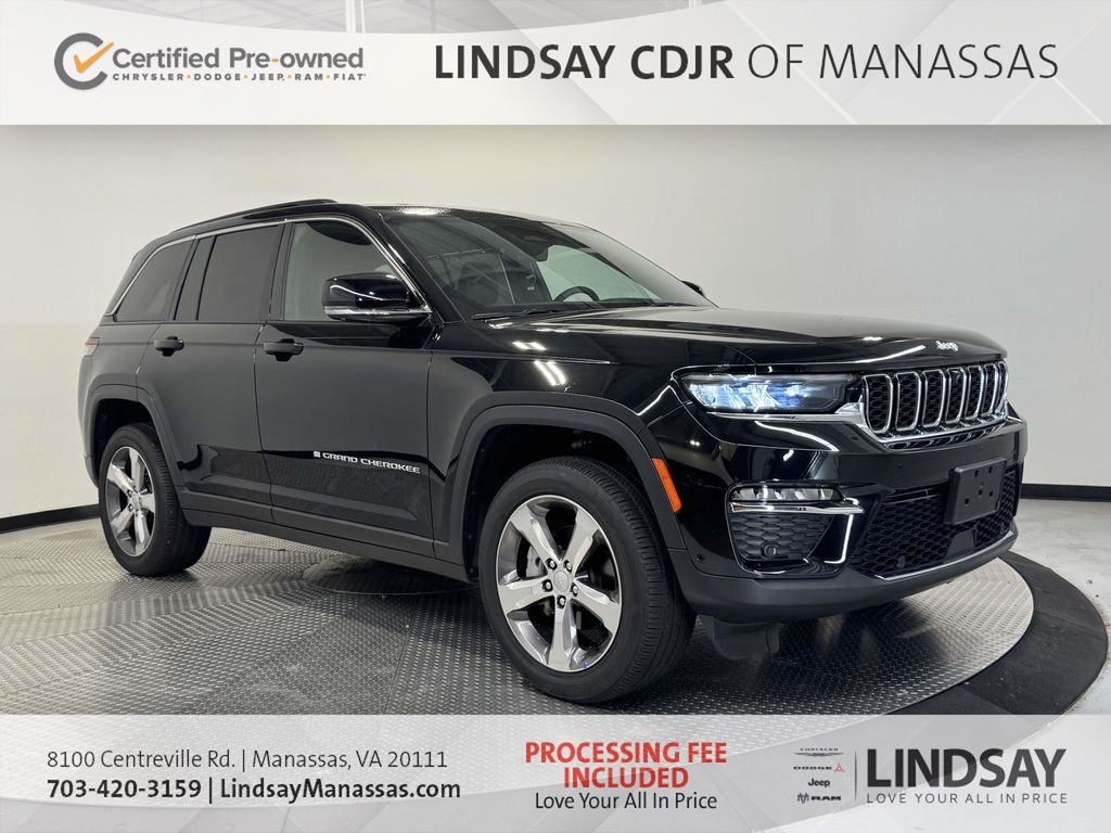 Diamond Black Crystal Pearlcoat 2025 Jeep Grand Cherokee SUV / Crossover Four-Wheel Drive 8-Speed Automatic