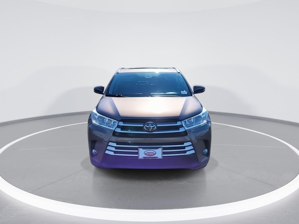 2019 Toyota Highlander XLE 3