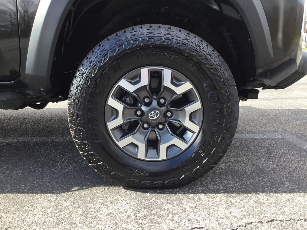 Thumbnail: 2023 Toyota Tacoma - 12