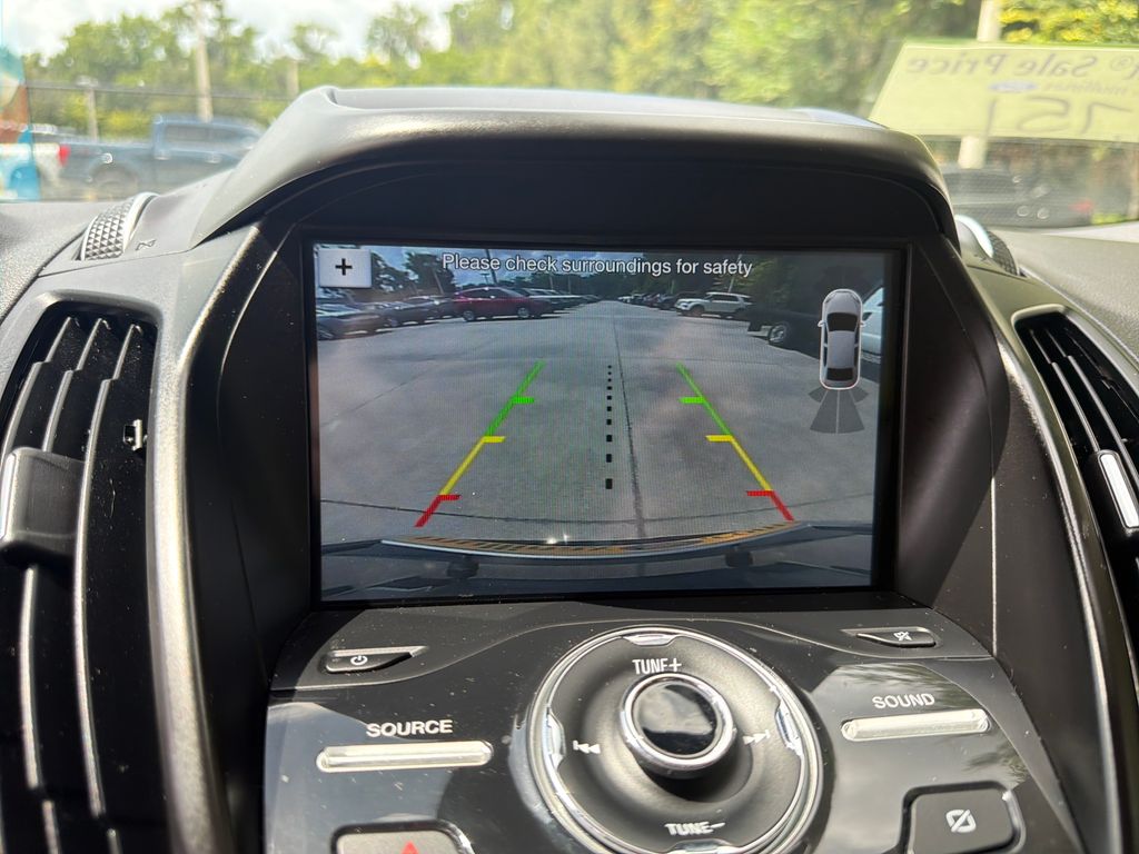 Used 2019 Green Ford Titanium image 26