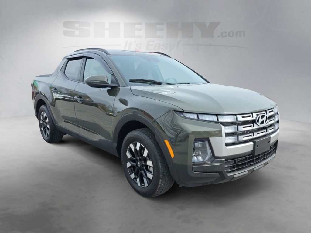 Used 2025 Green Hyundai SEL image 2