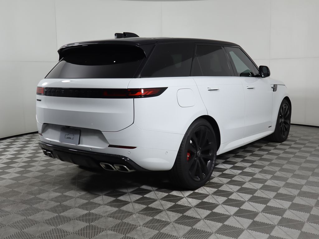 Thumbnail: 2025 Land Rover Range Rover Sport - 5
