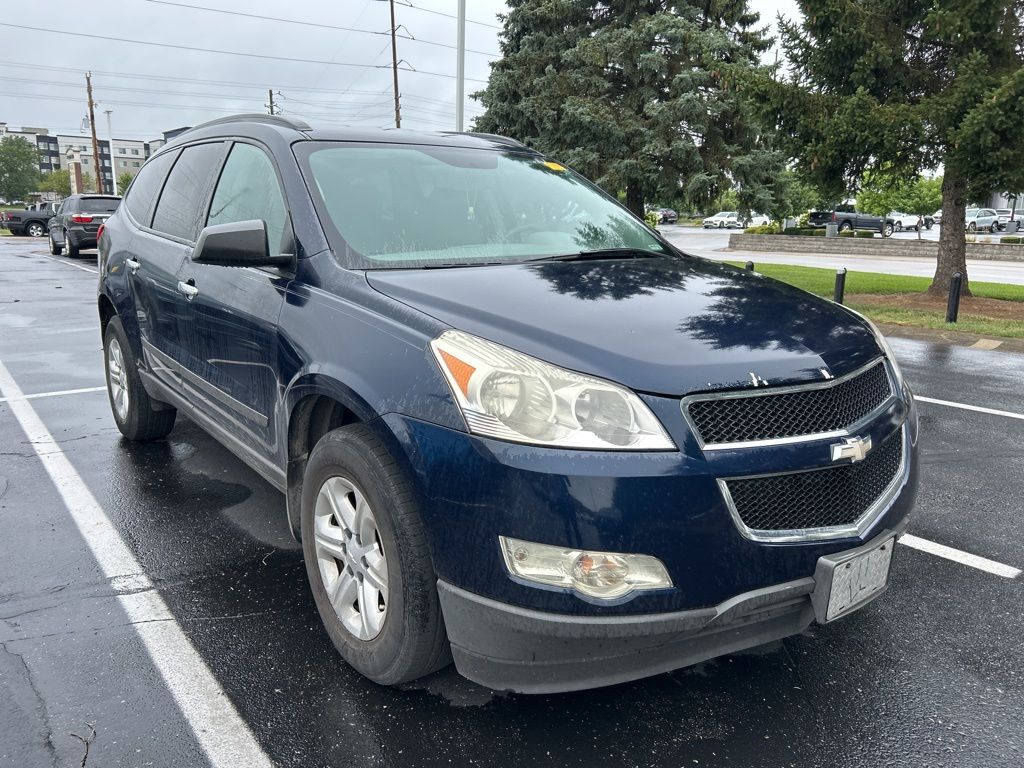 Thumbnail: 2012 Chevrolet Traverse - 4