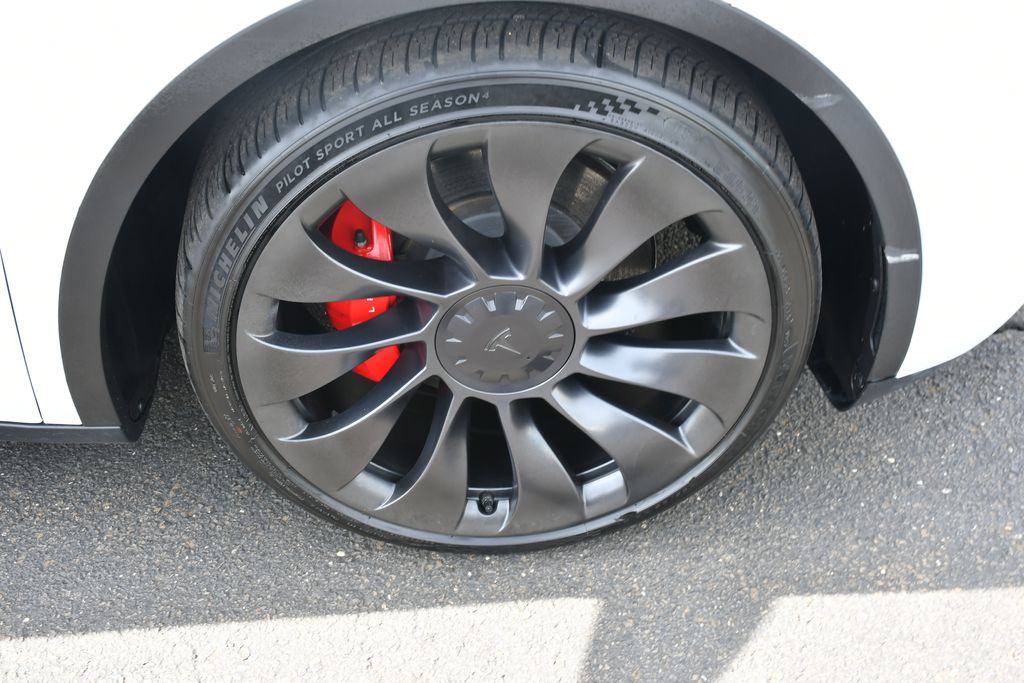 Thumbnail: 2023 Tesla Model Y - 18