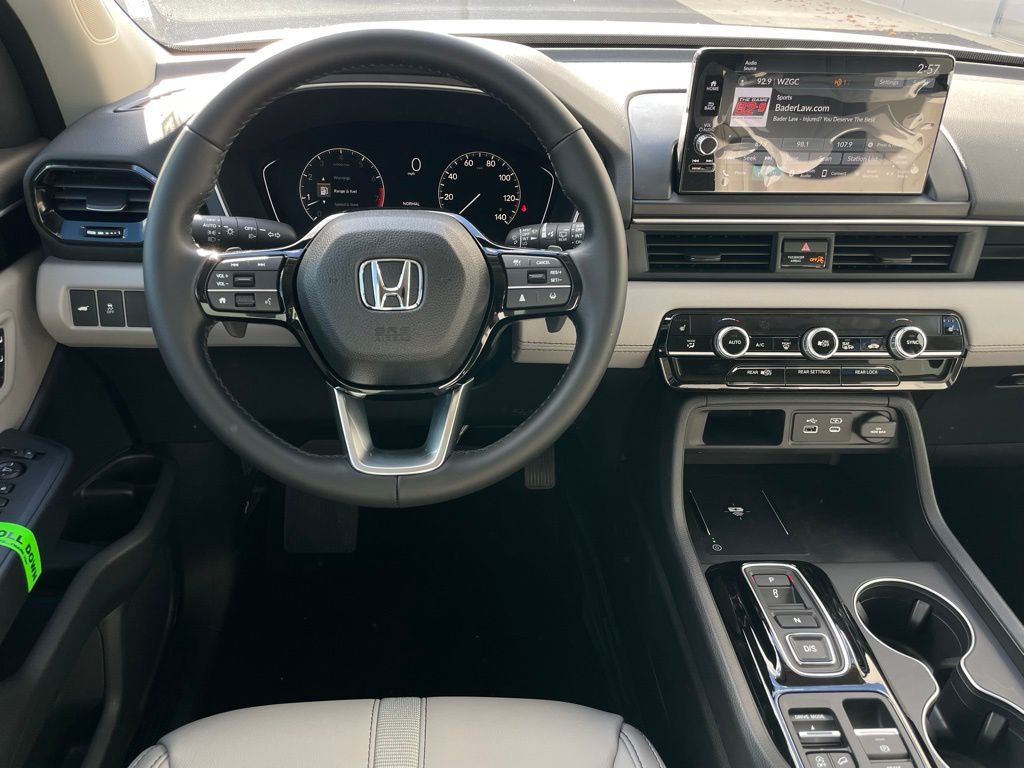 Thumbnail: 2025 Honda Pilot - 11