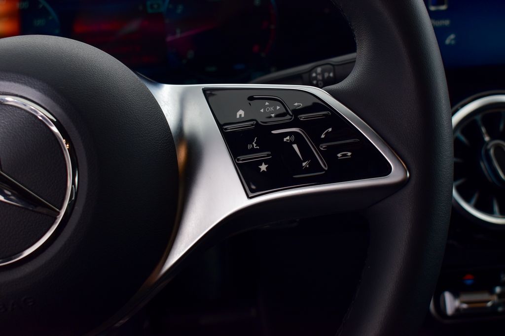 Thumbnail: 2026 Mercedes-Benz GLA - 19