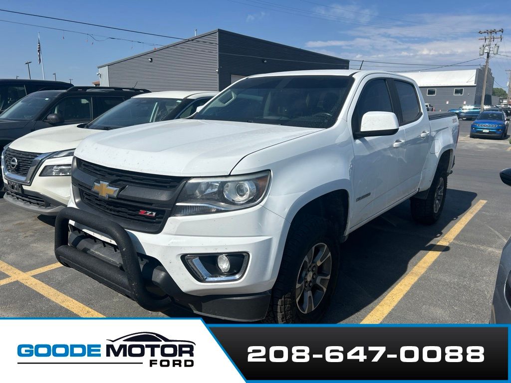 Summit White 2017 Chevrolet Colorado Pickup Truck Four-Wheel Drive 8-Speed Automatic