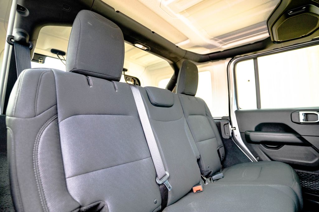 Used 2018 Jeep Wrangler SUV