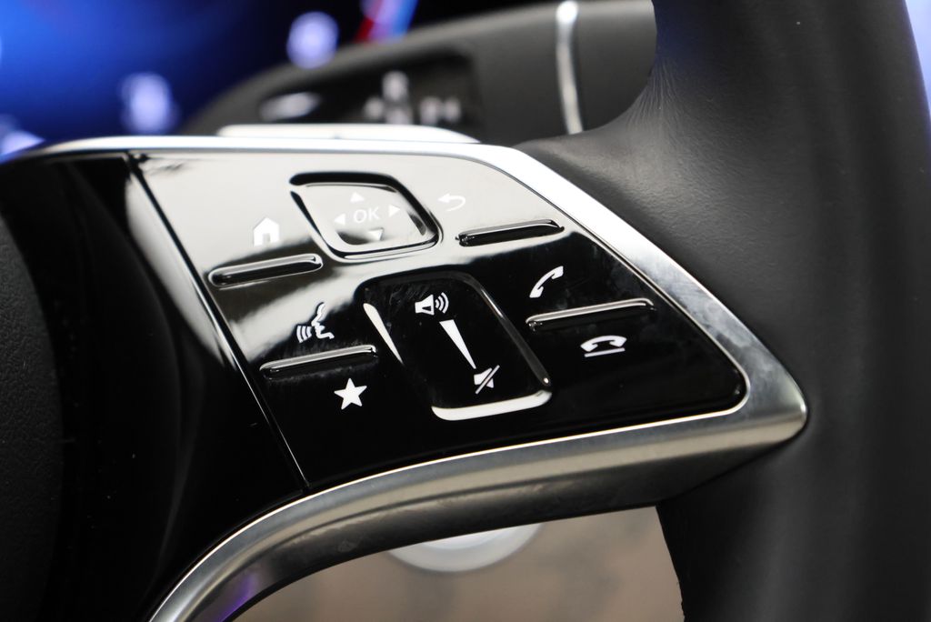 Thumbnail: 2023 Mercedes-Benz E-Class - 22