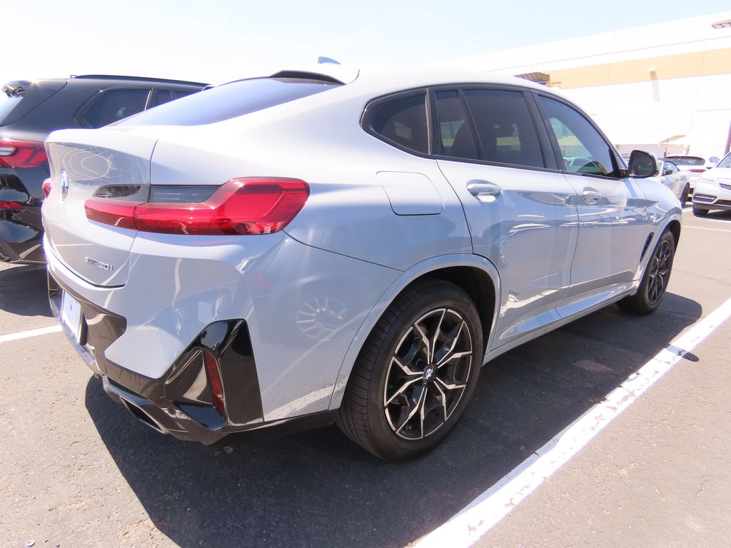 Thumbnail: 2022 BMW X4 - 3