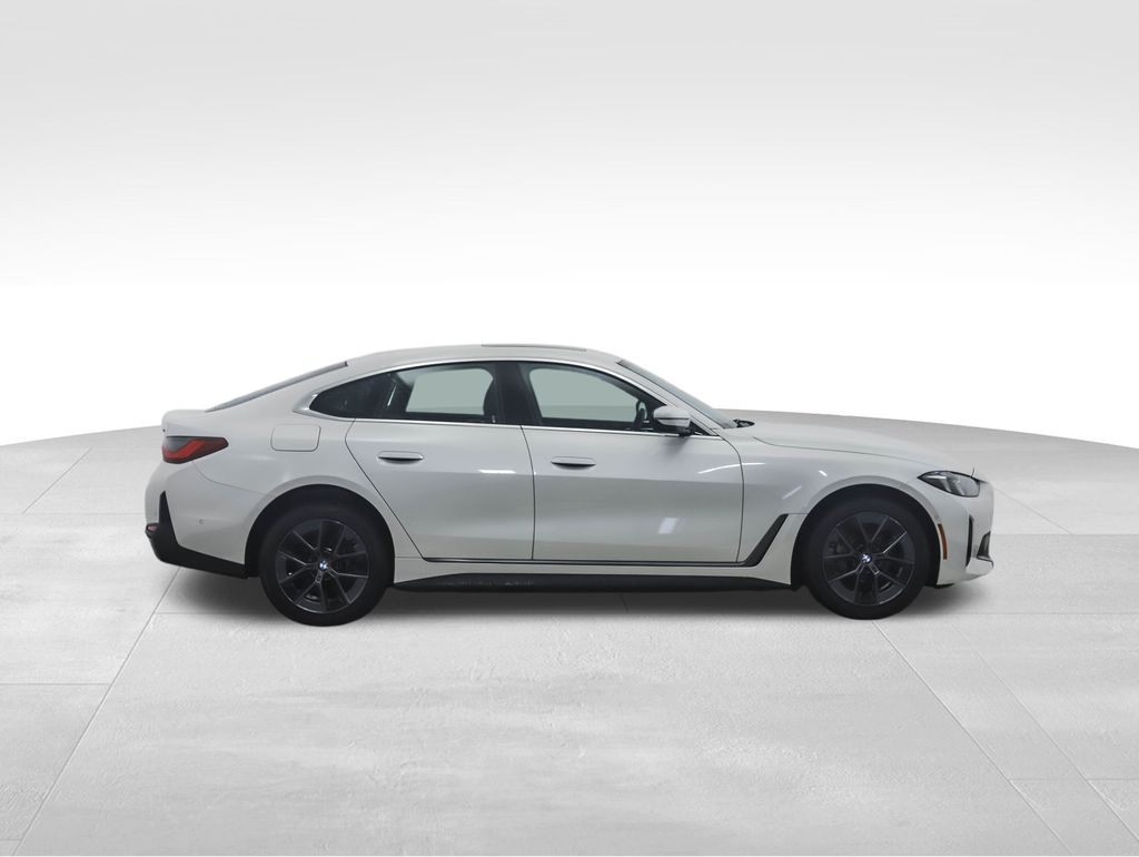 Thumbnail: 2025 BMW i4 - 6