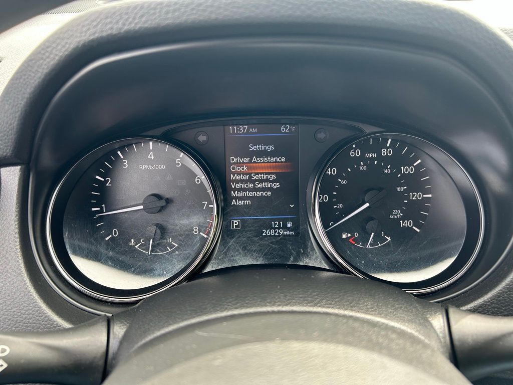 2022 Nissan Rogue Sport S 26