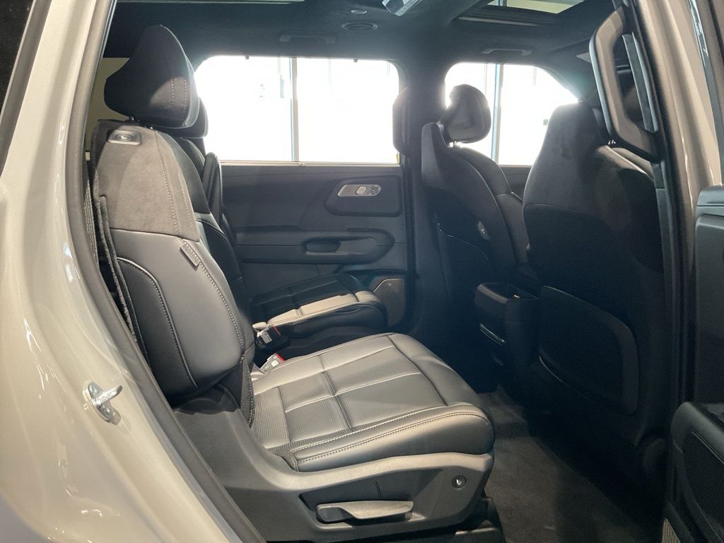 New 2027 Gray Kia SX-Prestige image 25