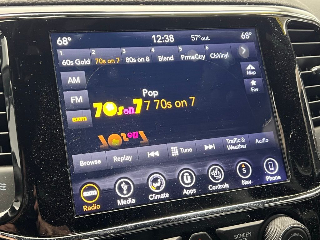 Thumbnail: 2019 Jeep Grand Cherokee - 19