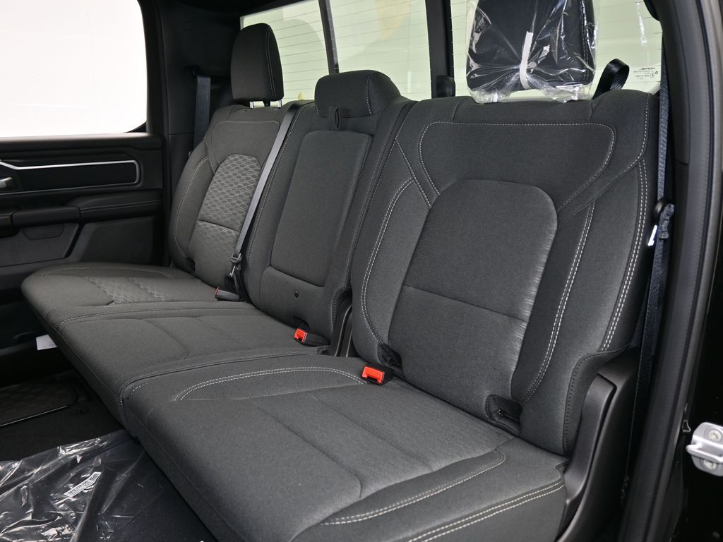 New 2026 Diamond Black Crystal Pearlcoat Ram Big Horn/Lone Star image 32