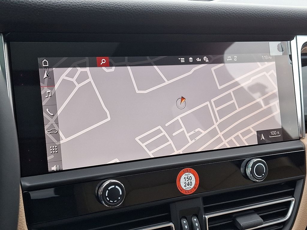 Thumbnail: 2026 Porsche Macan - 19