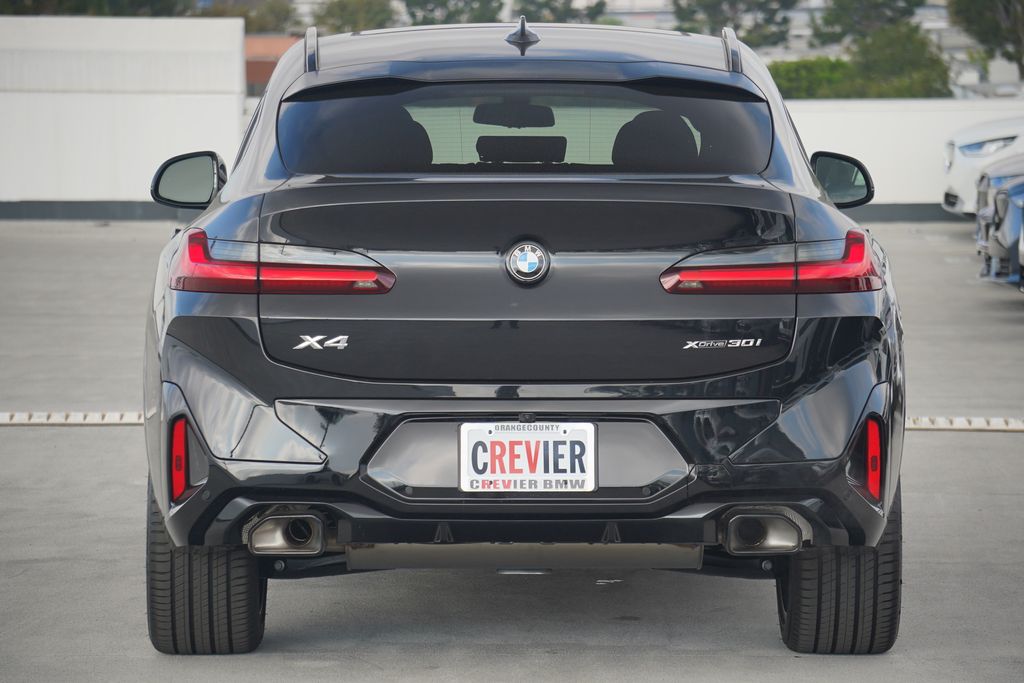 Thumbnail: 2025 BMW X4 - 6